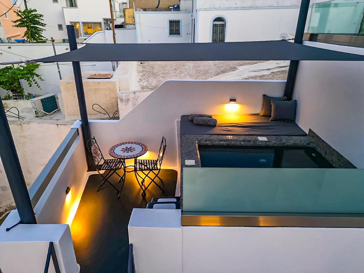 Tiara Suites Santorini Fira  Exterior photo